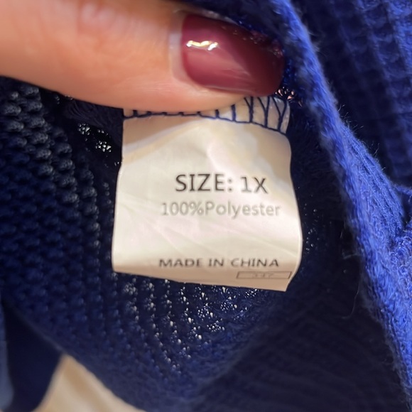 Women’s top - Picture 3 of 4